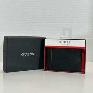 Guess Men's Leather Credit Card ID Wallet Passcase Billfold 31GO220093